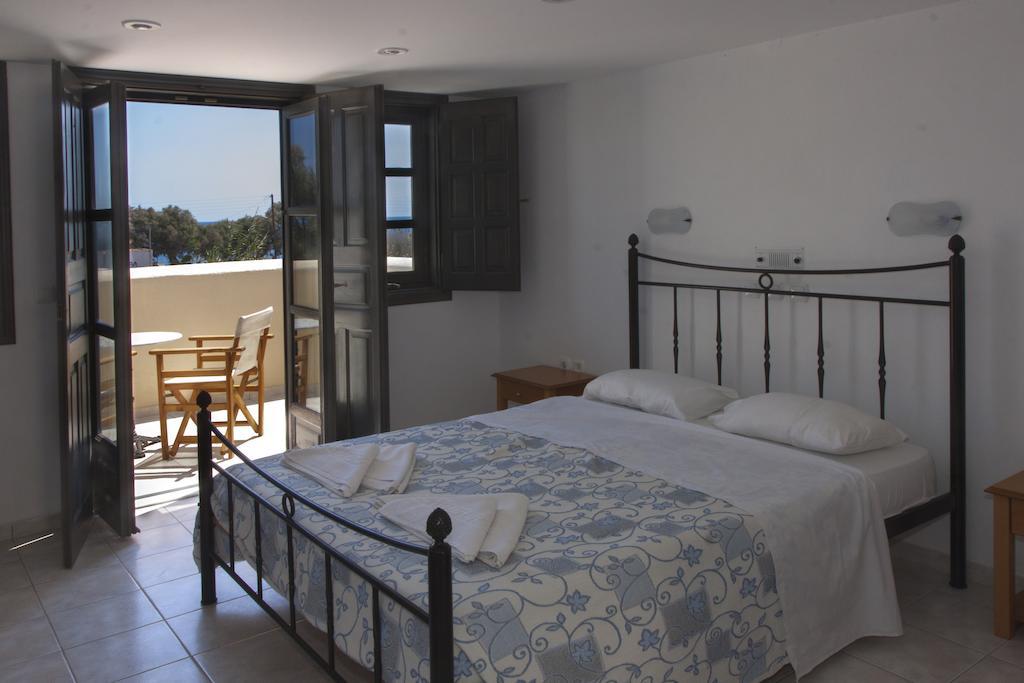 Dagris Villa Studios Kamári 部屋 写真